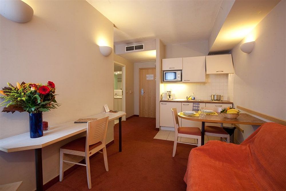 Aparthotel Axl Flathotel Continental Stay Ιξέλ Εξωτερικό φωτογραφία